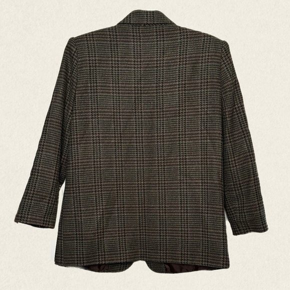 Vintage Sag Harbor Petite Wool Blend Blazer - Picture 2 of 8